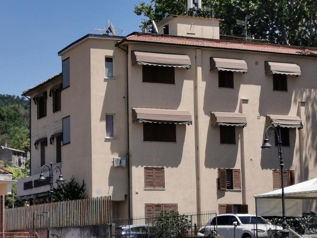 Hotel Nazionale Болсена Екстериор снимка