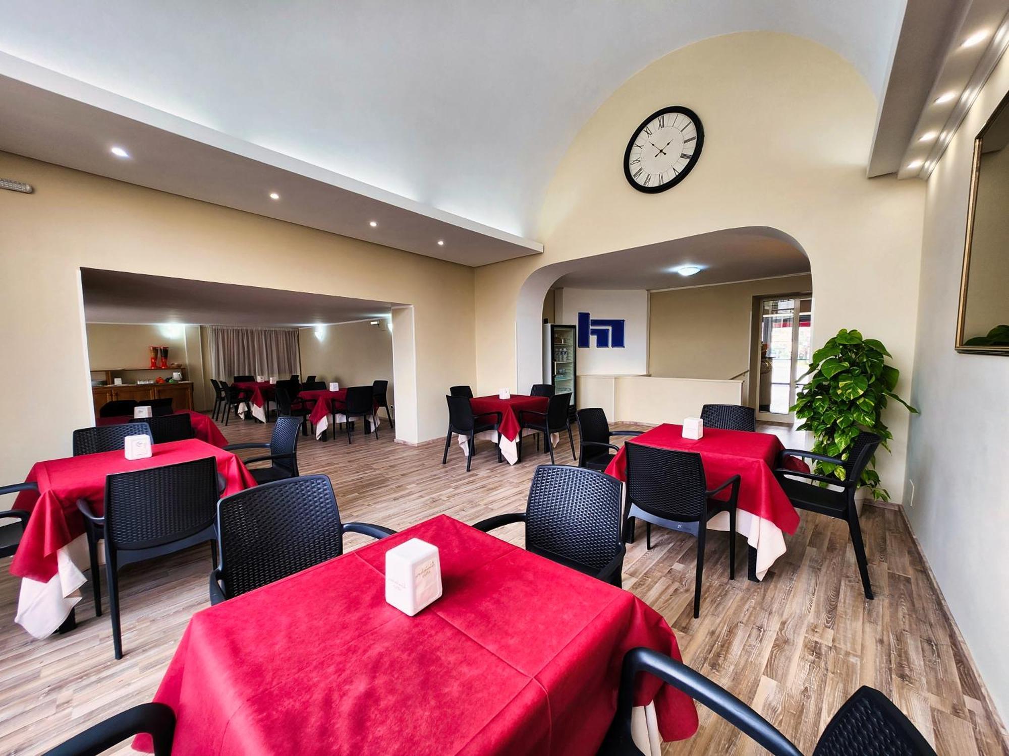 Hotel Nazionale Болсена Екстериор снимка
