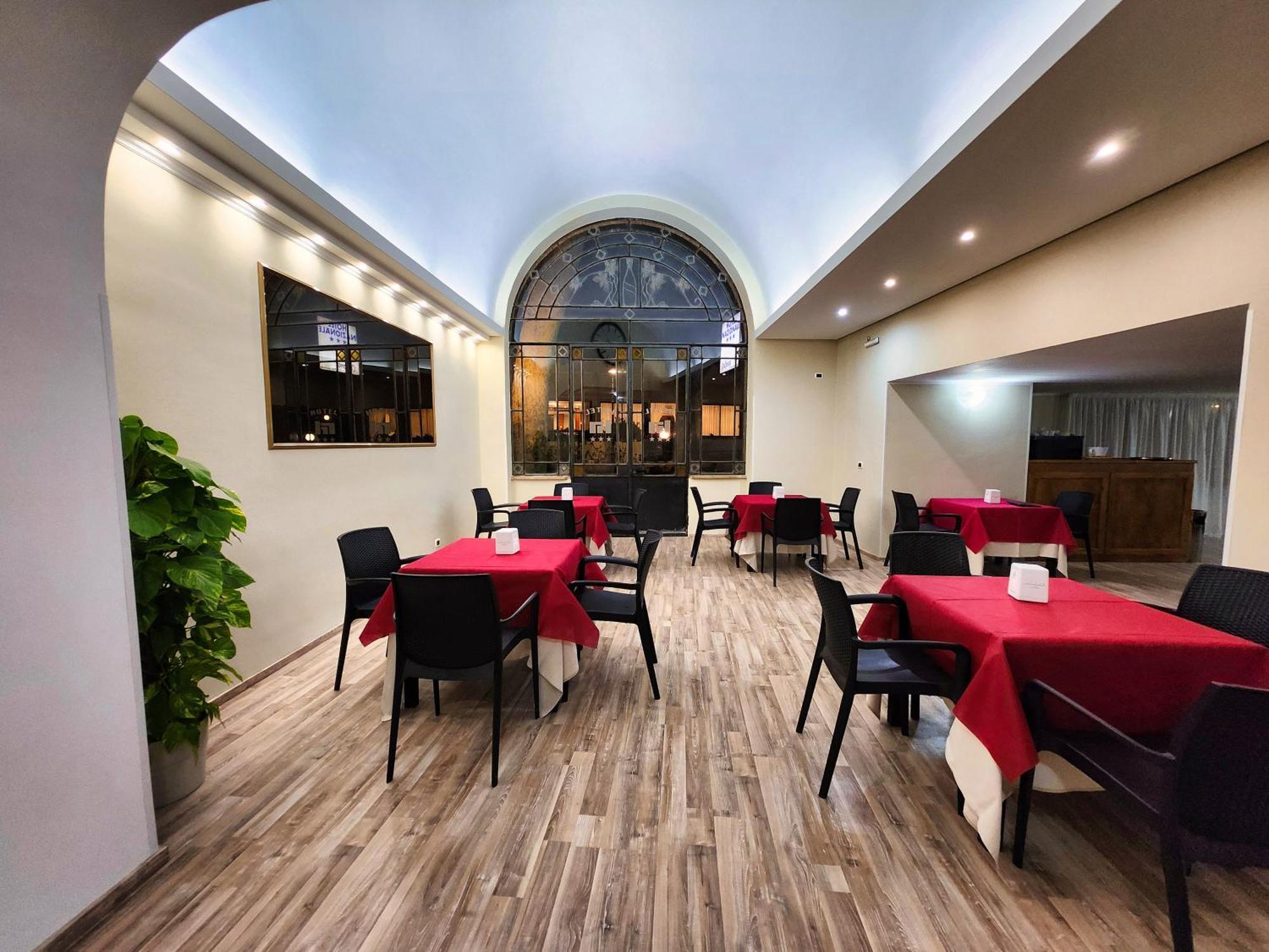 Hotel Nazionale Болсена Екстериор снимка